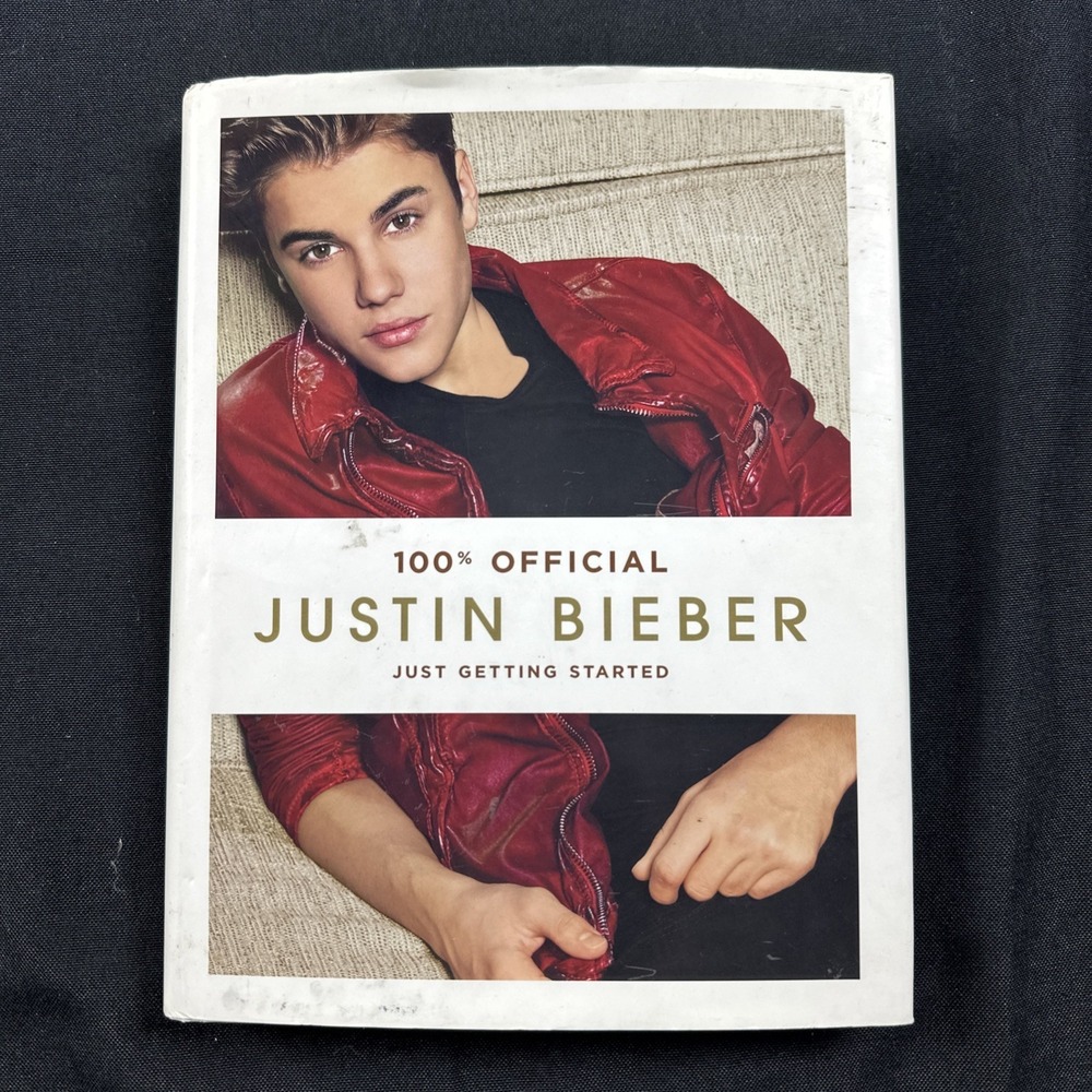 100% Official Justin Bieber Just Getting Started 2012 Music Hardcover Book